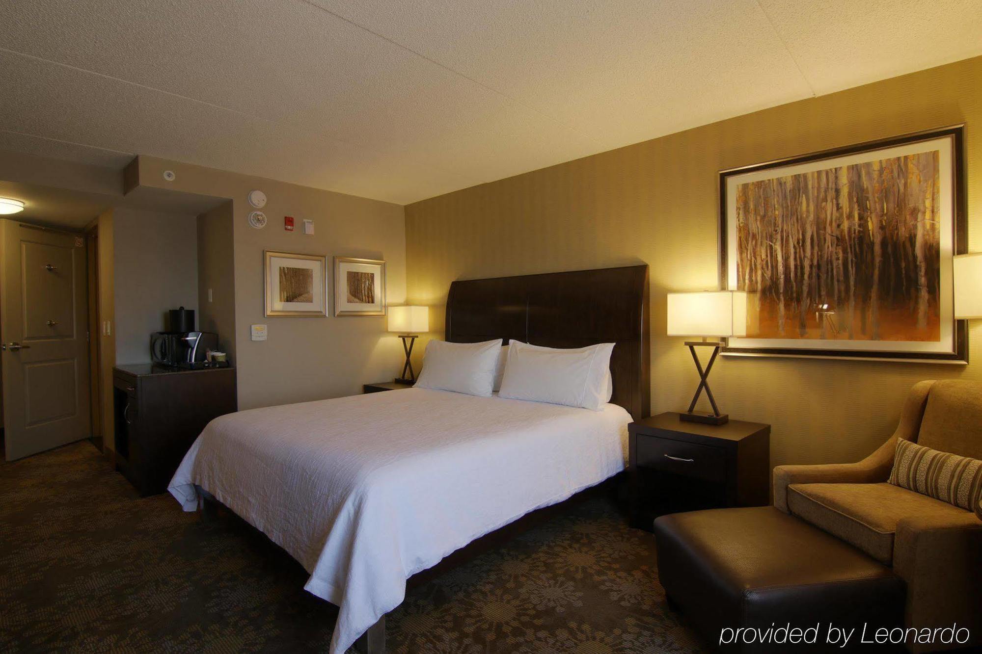 Hilton Garden Toronto/brampton Hotel 3*